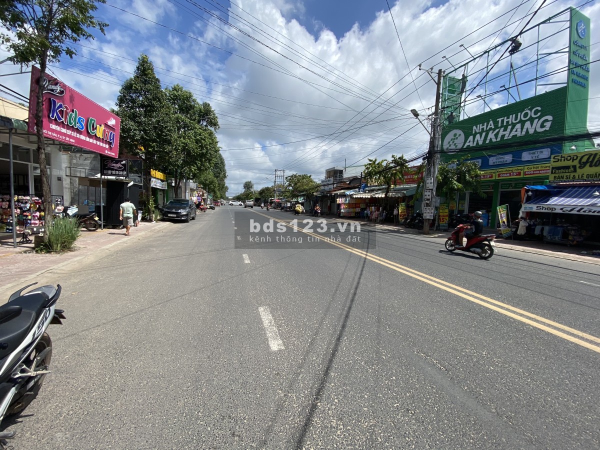 Bán gấp đất trung tâm phường 4, Tây Ninh, kế bên chợ phường 4, lô góc 2 mặt tiền