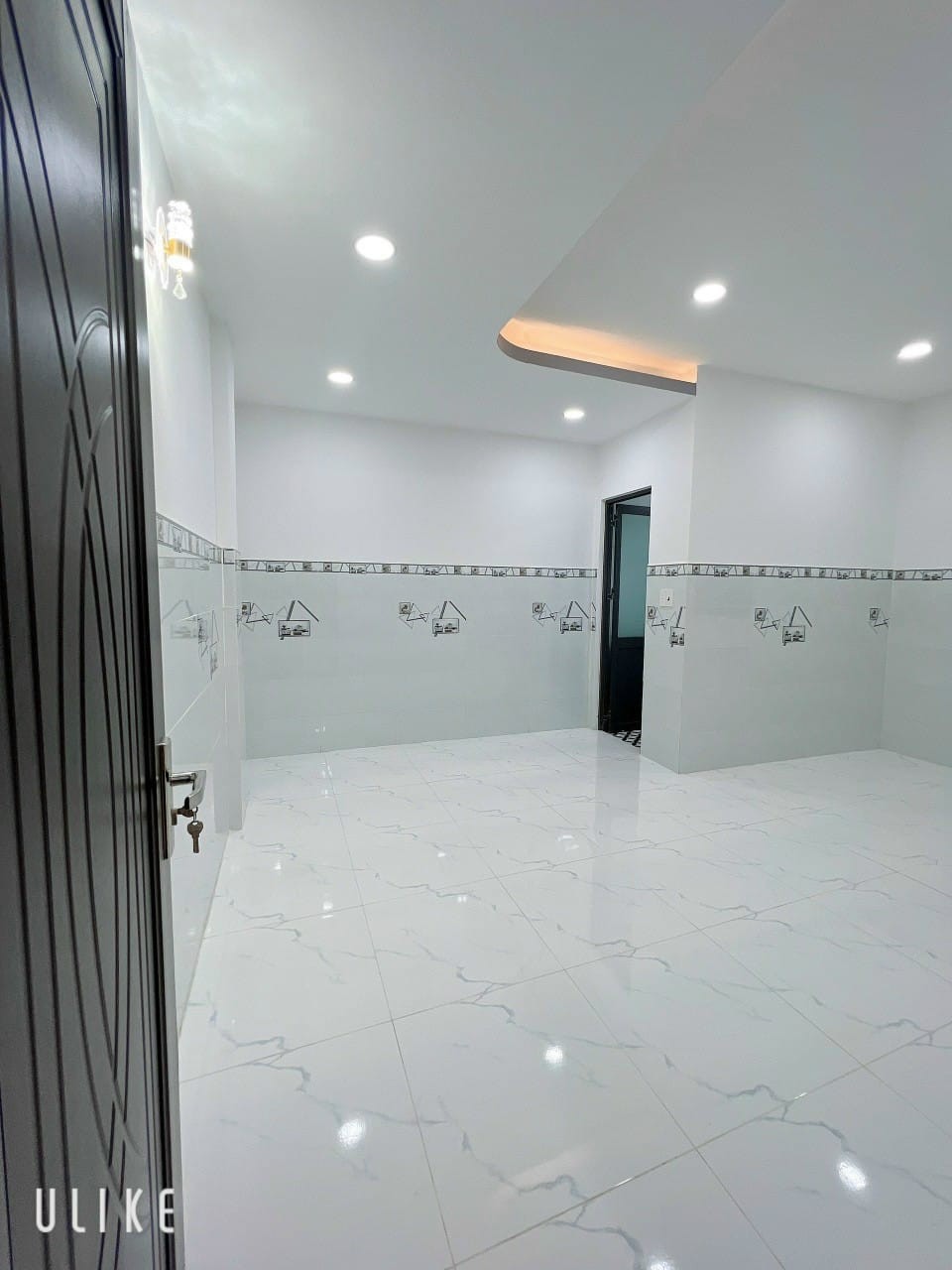Nhà hẻm xe hơi Âu Dương Lân Quận 8 DT 76m², giá 6,6 tỷ đồng