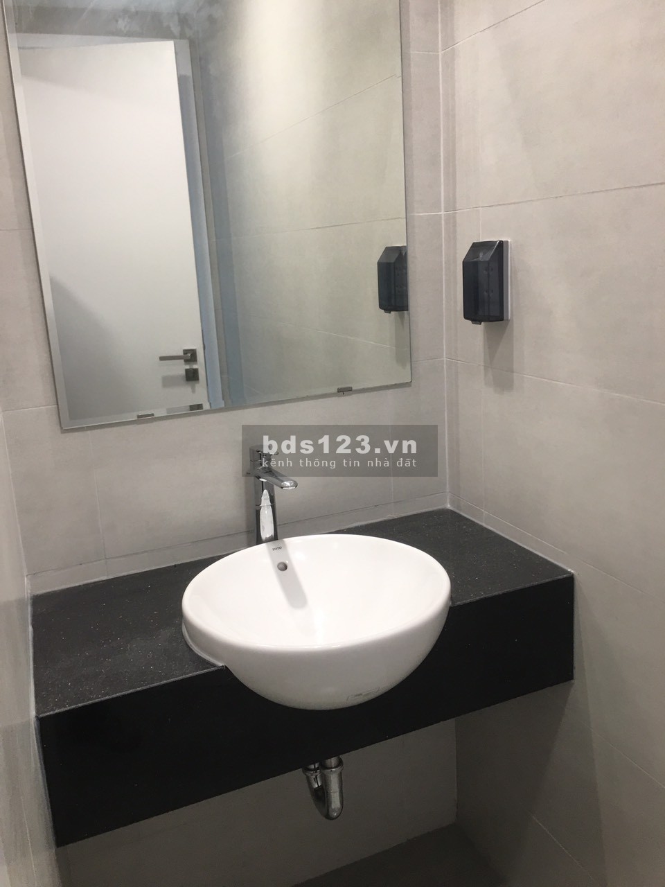 Chủ bán gấp duy nhất 1 căn hộ Ricca Quận 9 dt 56m2, giá chỉ 1.7 tỷ lh 0818004200