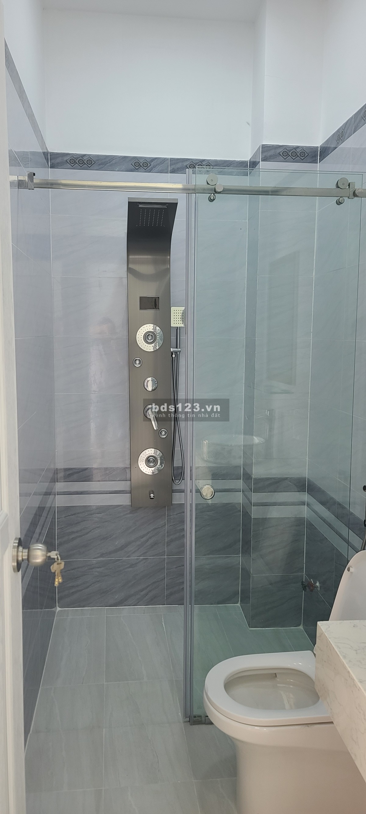 Nhà bán đường số 4 56m2 4 tầng 4mx14m giá 7.1 tỷ Bình Hưng Hòa A, Bình Tân.