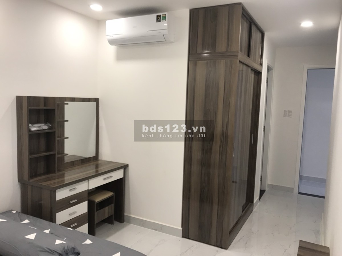 Liên hệ 0907.758.378 - Hoa chuyên bán căn hộ Newton 2PN - Phú Nhuận
