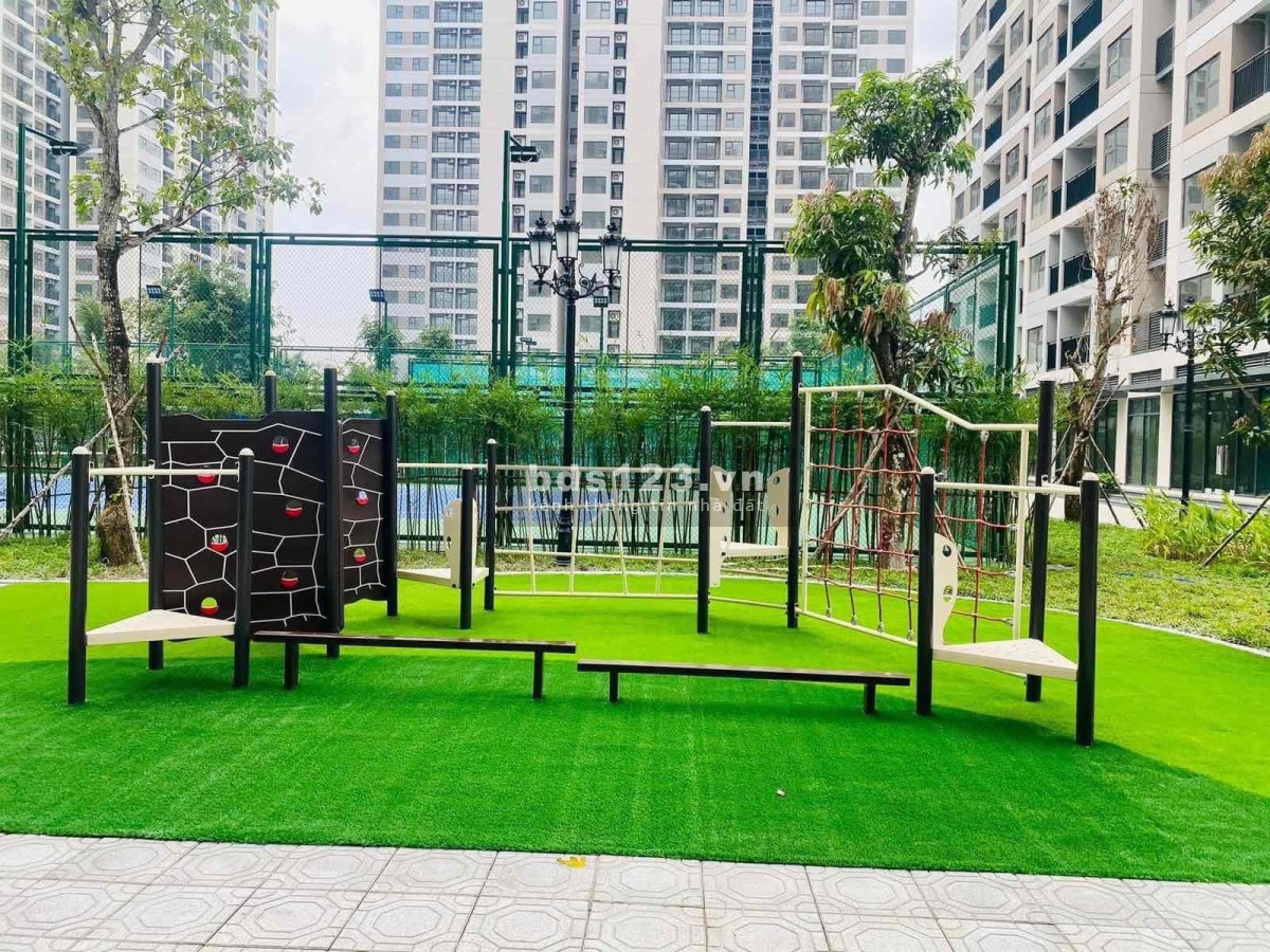 Bán Vinhome Quận 9 Khu S205 ban công Đông Nam giá rẻ hấp dẫn