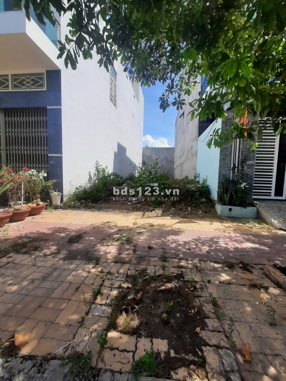 Đất ngay cổng tây chợ phước mỹ 93m2 thổ cư đường nhựa Phùng Khắc Khoan.