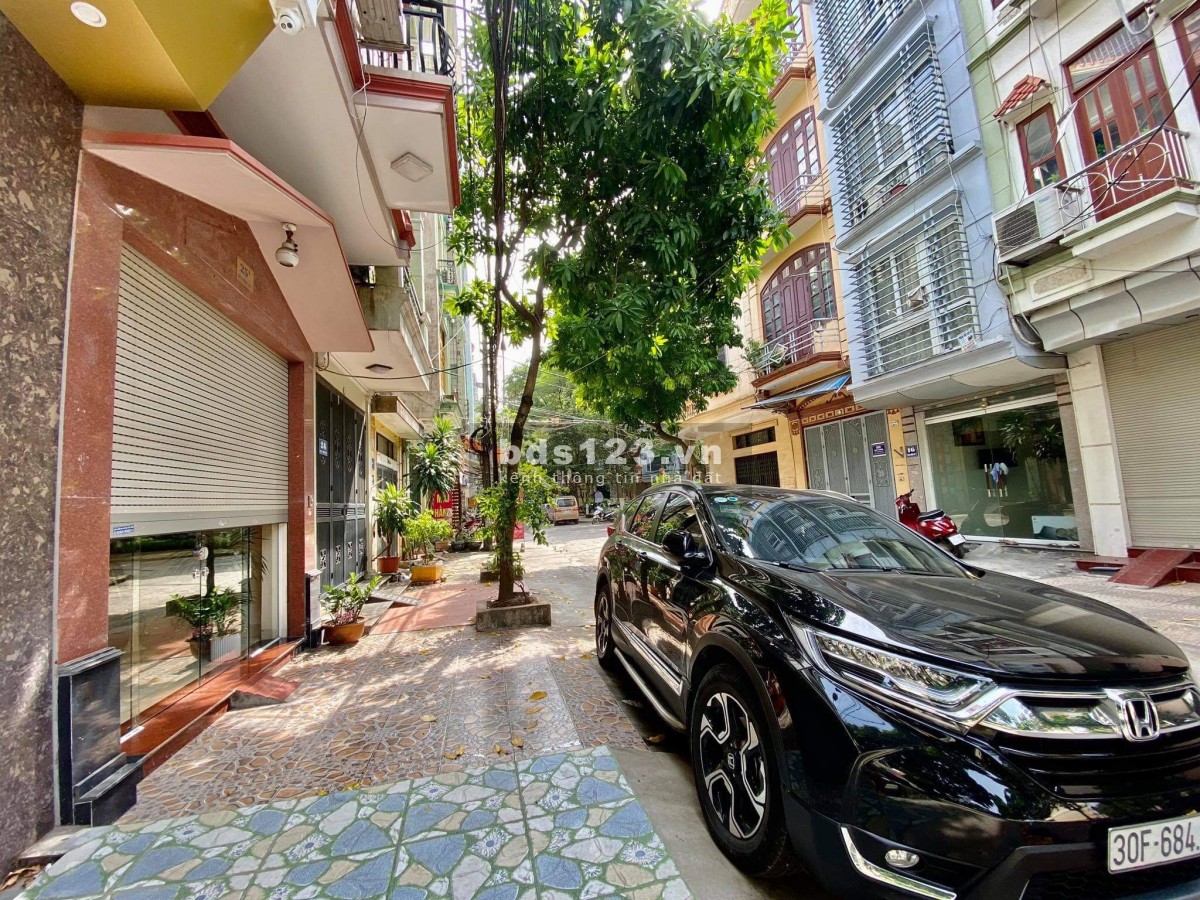 Bán nhà Cầu bươu, có gara ô tô, kinh doanh đỉnh, giá 4,85 tỷ LH 0964540978