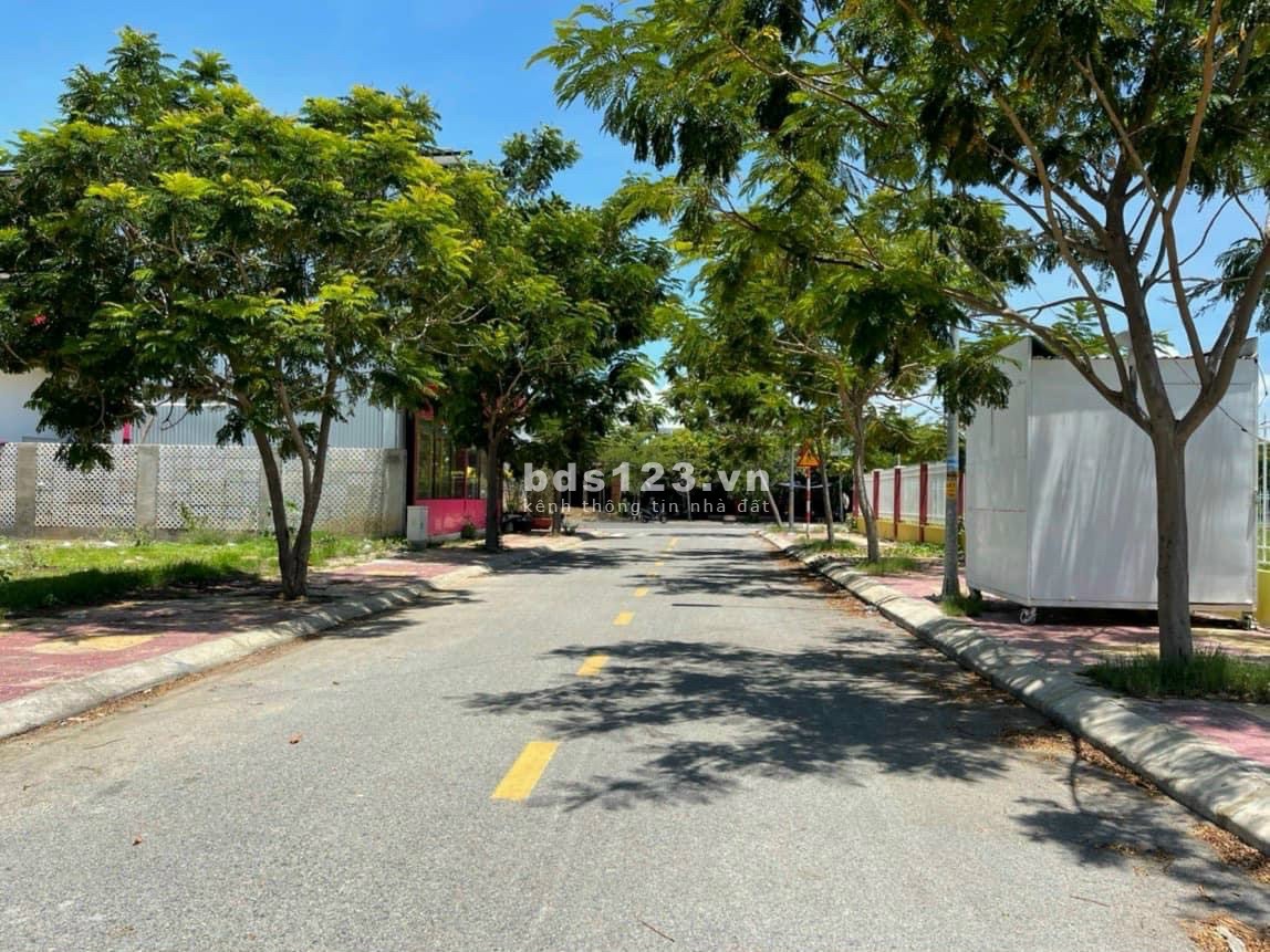 Còn sót lại 1 lô lẻ duy nhất K1 khu B Lk13 hướng bắc ngay trước cổng trường mẫu giáo Hacom.