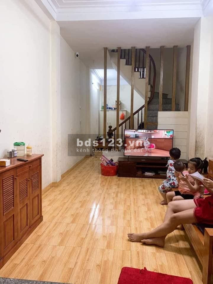 Bán nhà phố Nam Dư, Hoàng Mai 41m x 4 tầng , mặt tiền 3.1m, giá bán chỉ 2.45 tỷ