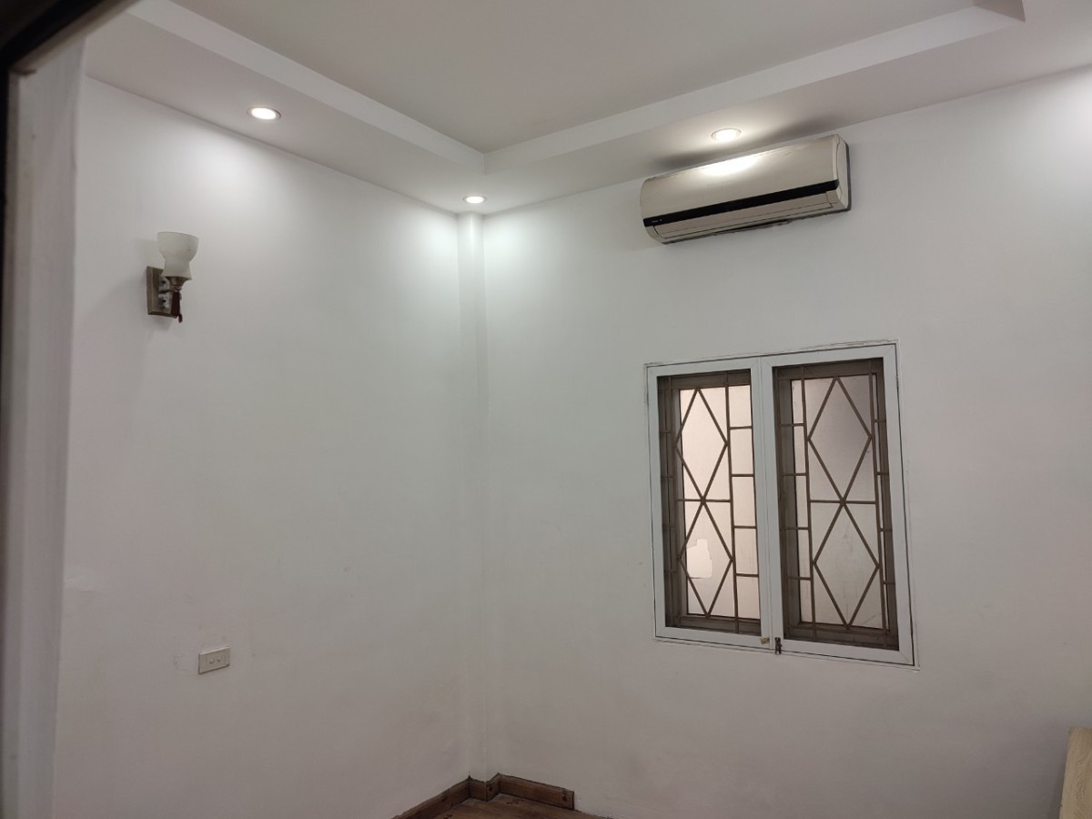 Bán nhà Mễ Trì Thượng diện tích sử dụng 30m2 mặt tiền 3.5m. Giá nhỉnh 1 tỷ