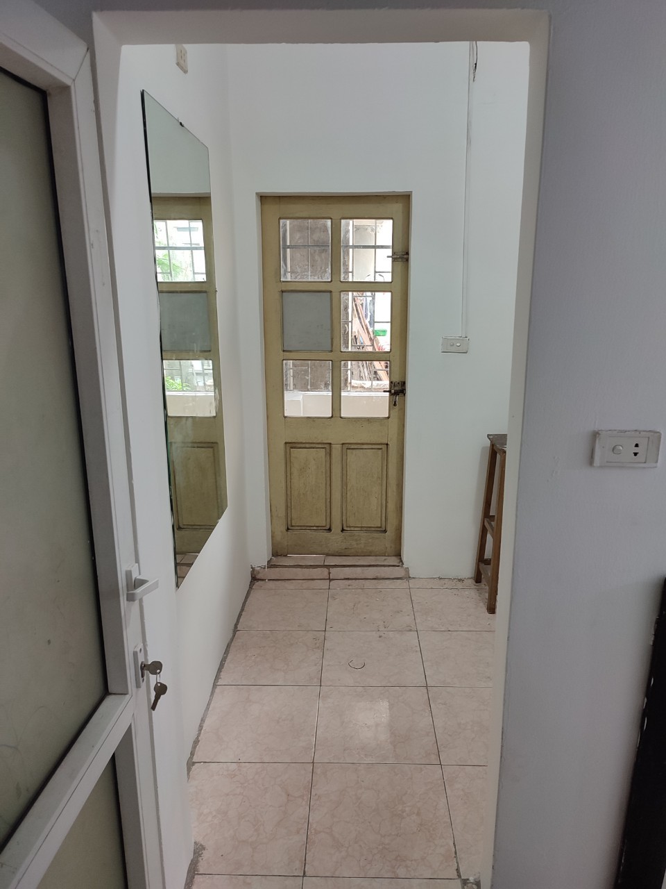 Bán nhà Mễ Trì Thượng diện tích sử dụng 30m2 mặt tiền 3.5m. Giá nhỉnh 1 tỷ