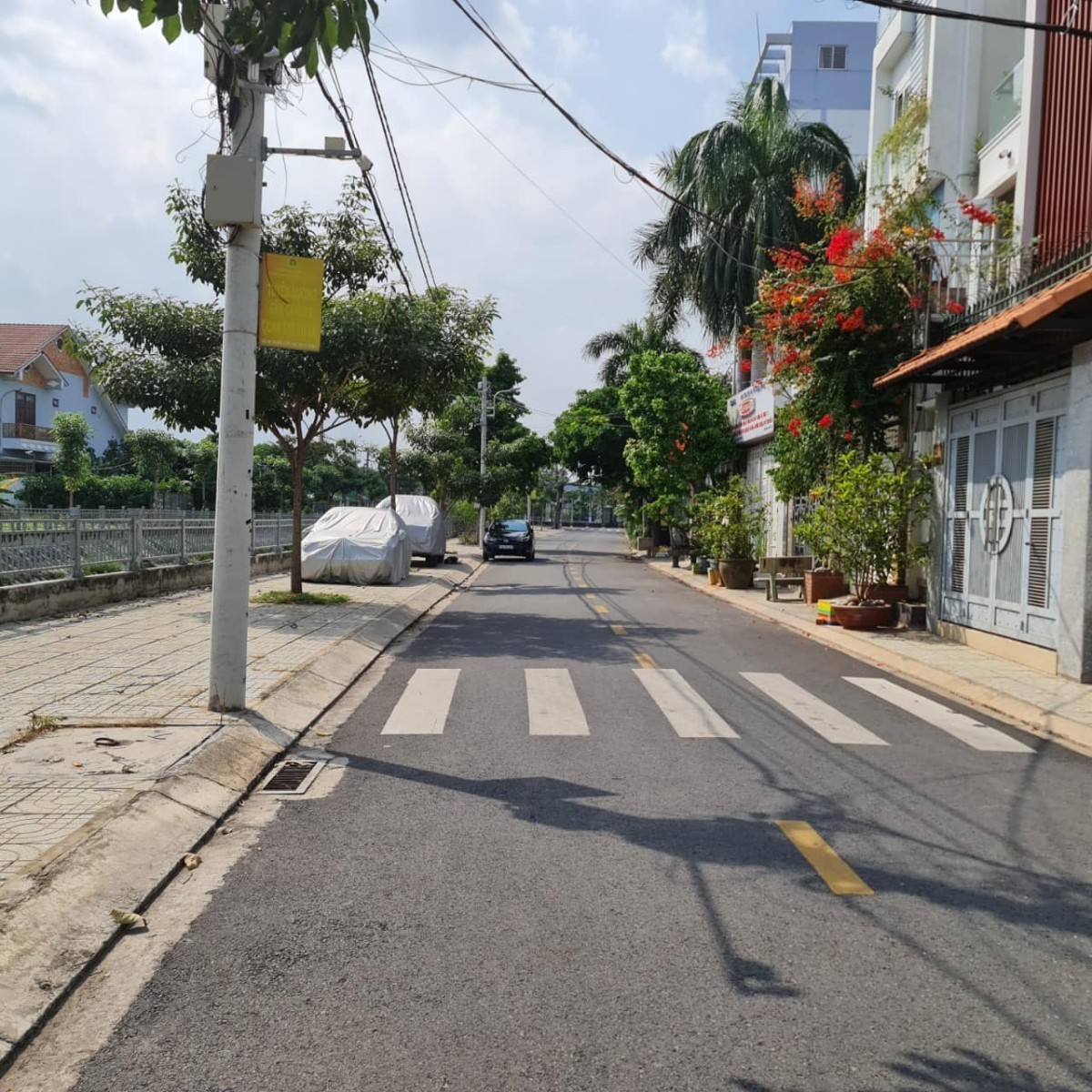 Mặt tiền nội bộ, khu Lê Thị Riêng ngang 16m, dài 50m full thổ cư vuông vức, Quận 12