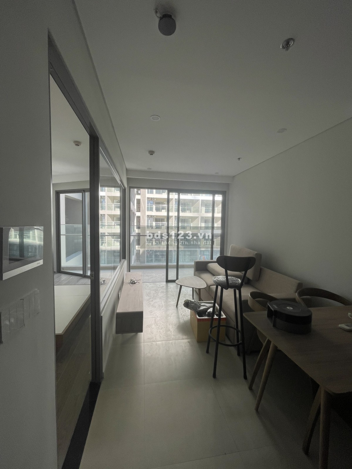 Chính chủ cần bán gấp giá 2ty6 1PN+ The Sóng View nội khu đẹp thoáng mát.