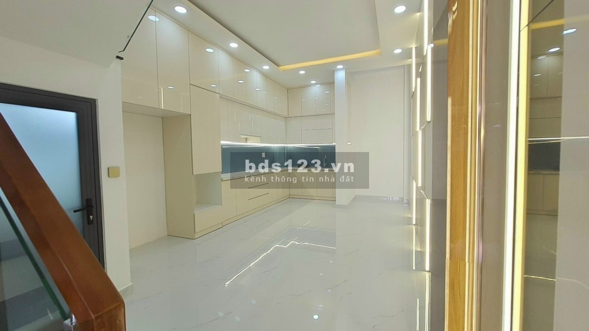 Nhà Phố mặt tiền đường Hà Huy Giáp giá đầu tư, sổ sẵn,…