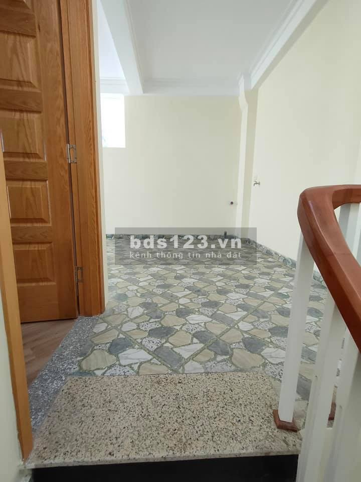 Bán nhà mới tinh thiết kế hiện đại sang trọng, ô tô tránh cách 70m2, giá tốt