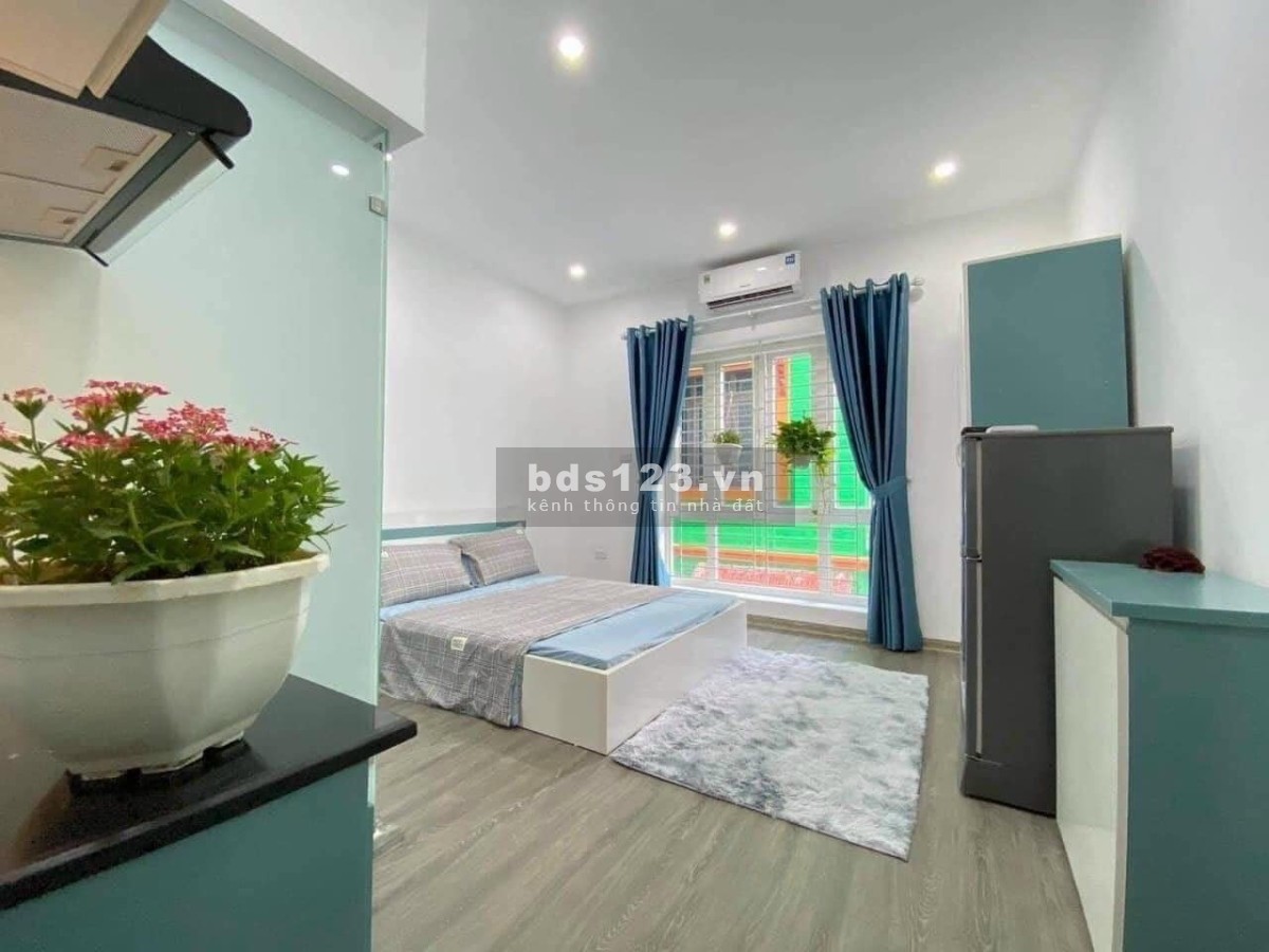 Bán gấp nhà cách phố Tây Sơn 30m, ô tô tránh đố, diện tích 52m2, giá 8.3 tỷ, lh 0987833652
