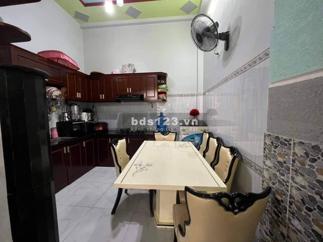 Bán gấp nhà Hiệp Thành Quận 12 dtsd 55m2 giá 4 tỷ nhỉnh liên hệ 0902664310