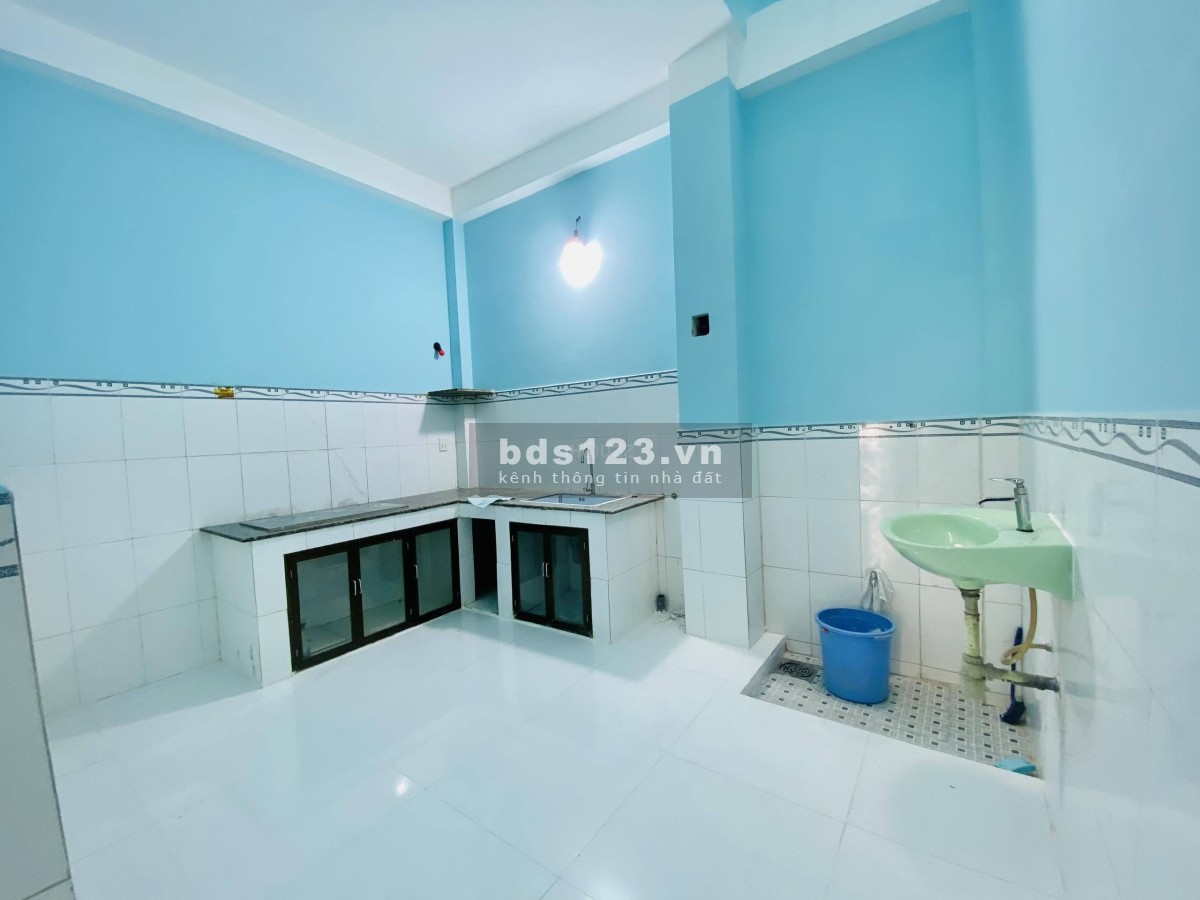 Bán gấp nhà 1 xẹt mới hẻm xe hơi trung tâm Bình Tân dtsd 4x13 chỉ có 4.3 tỷ
