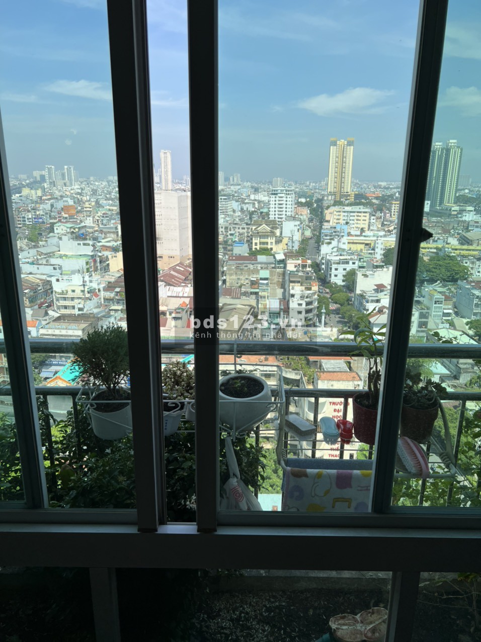 Cho thuê nhanh căn hộ Tản Đà Q5 , 2pn 2wc full nội thất giá tốt 14 triệu/tháng