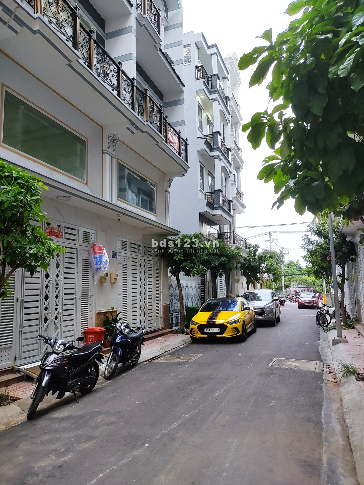 Bán nhà phố cao cấp mặt tiền đường Quận Bình Tân, giá đầu tư sinh lời