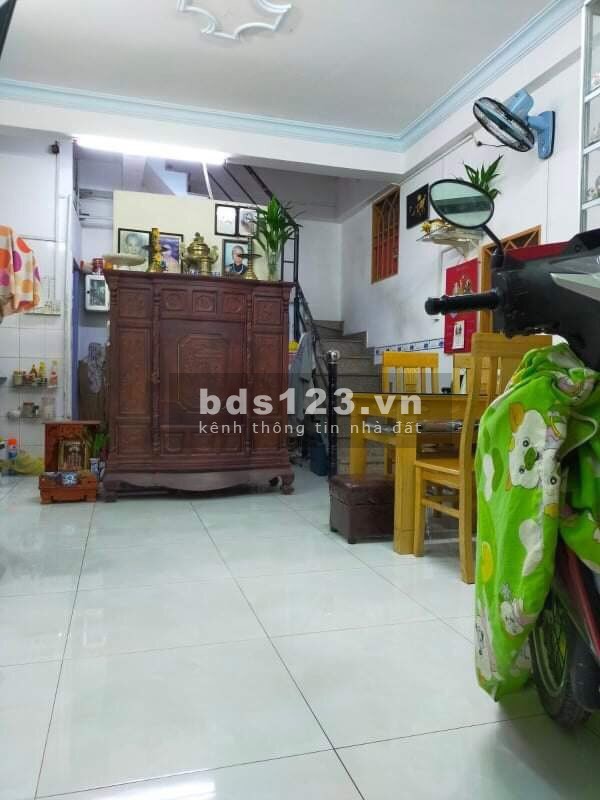 Nhà Bán Đường Bùi Đình Tuý, phường 12, Quận Bình Thạnh giá 2 tỷ hơn
