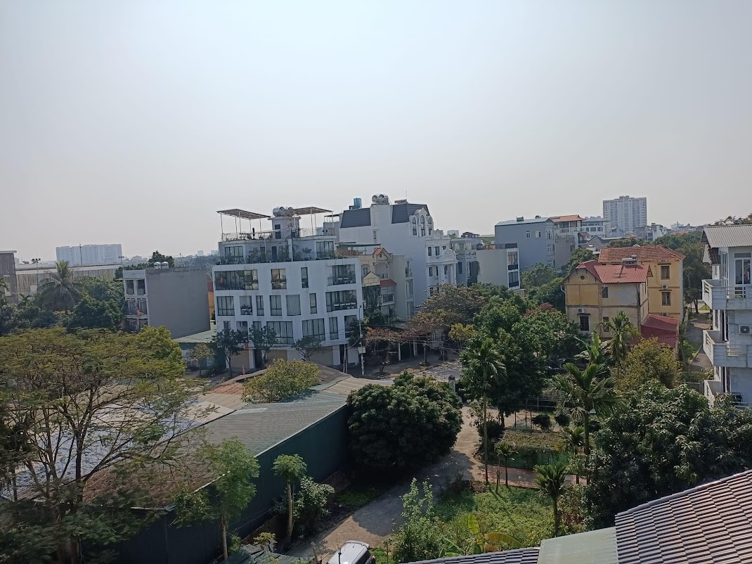 Bán nhà Ngọc Thuỵ ngõ rộng ô tô đỗ cổng 40m 5 tầng đúc hướng Đông Nam