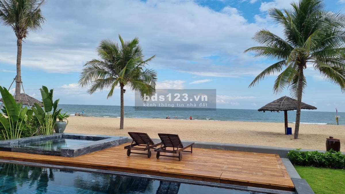Cần sang lại villa mặt tiền biển Sanctuary Hồ Tràm 580m2 cực hiếm, nhận nhà ngay, căn góc view đẹp