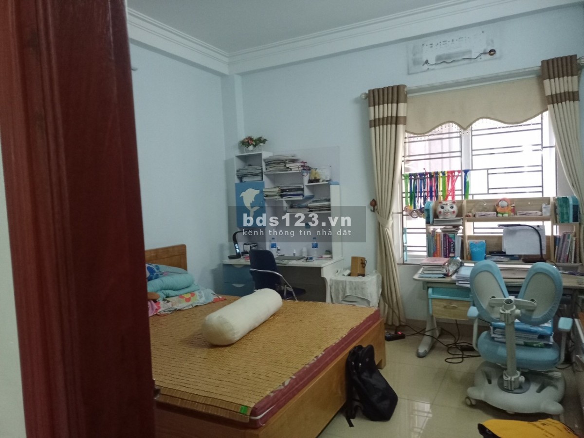 Bán gấp nhà đẹp Ô tô vào nhà 50m x 4T Từ Liêm nhỉnh 5 tỷ liên hệ 981055653