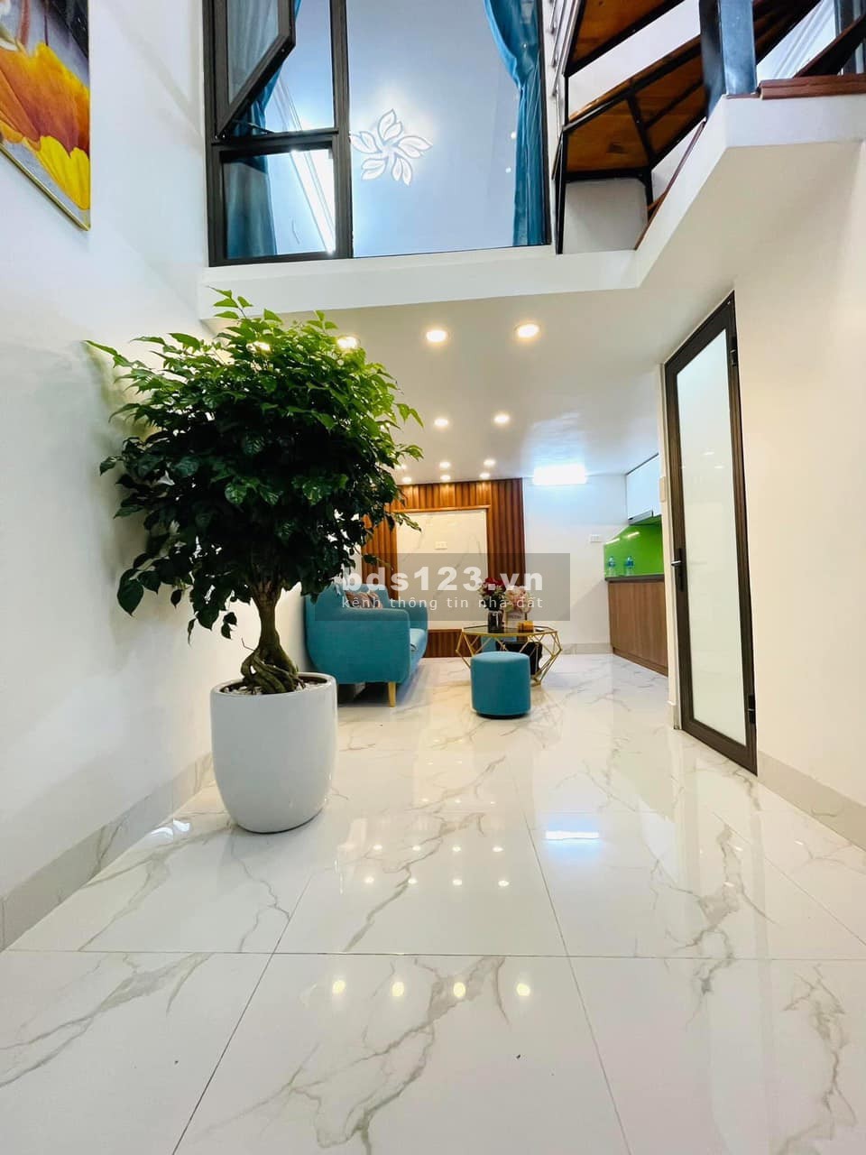 Bán nhà mới đẹp cực hiếm 3 tủ giữa phố Thái Hà, diện tích 23m2, 3 tầng, giá 2.99 tỷ