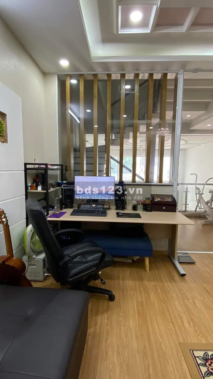 Bán nhà Lê Văn Thọ 70m2, 5Tầng MT rộng, Ô tô, Kinh doanh, giá 9.95 tỷ
