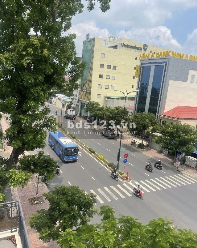 Cho thuê nhà mặt tiền kinh doanh đỉnh Lê Văn Việt, Quận 9 khu shophouse