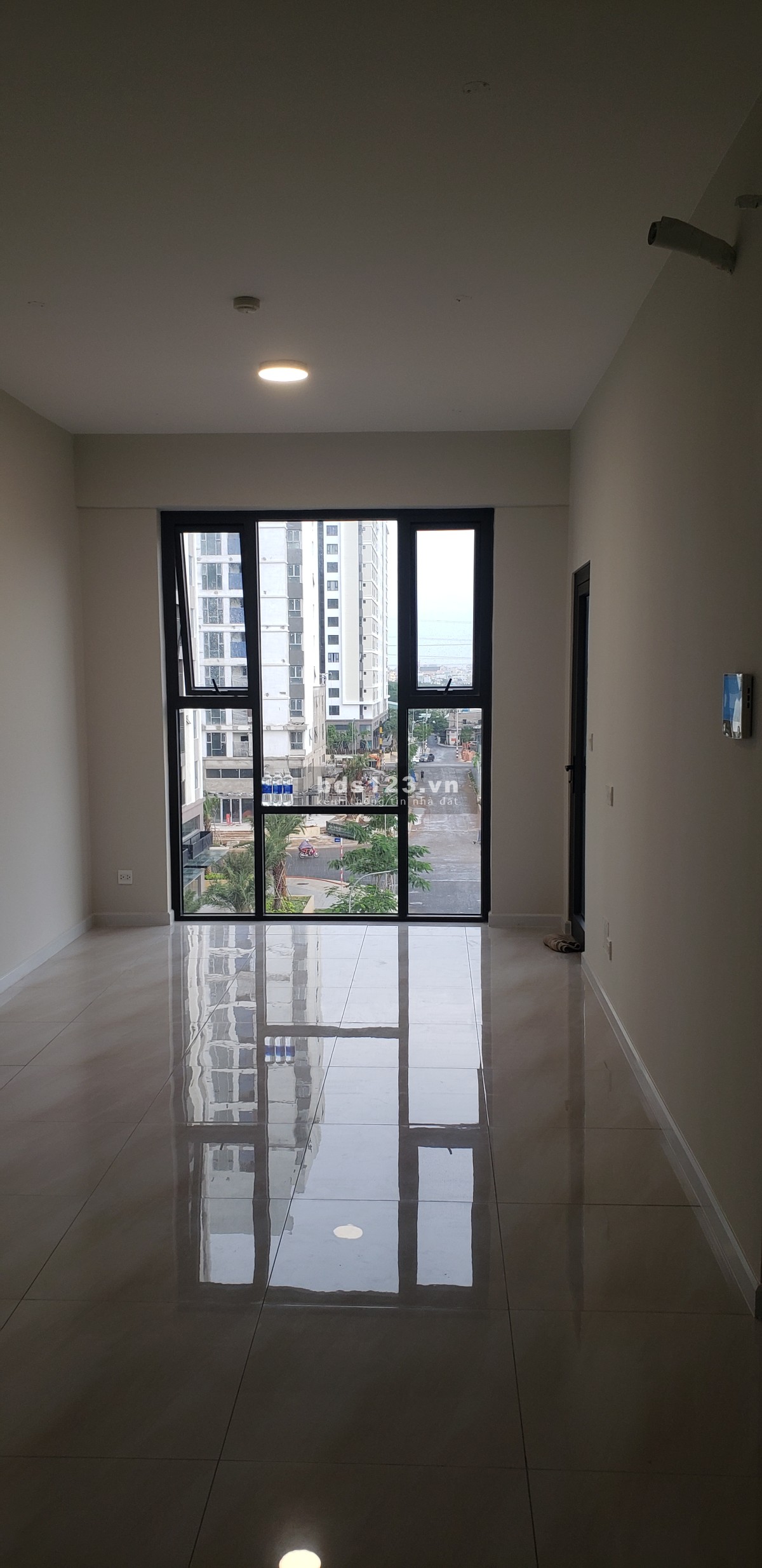 Bán căn hộ góc tầng 4, chung cư Picity High Park, Quận 12, 79m2