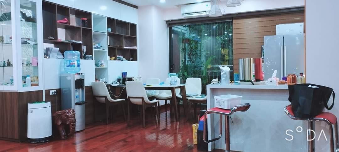 Bán căn hộ 3 phòng ngủ dt 142m2, lô góc diện tích rộng nội thất tiền tỷ