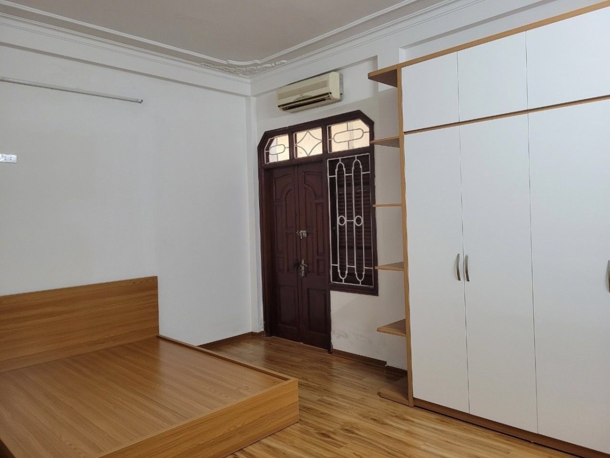 Bán nhà Chùa Bộc Phạm Ngọc Thạch, ĐỐNG ĐA, DT 40m² có mặt tiền 4m