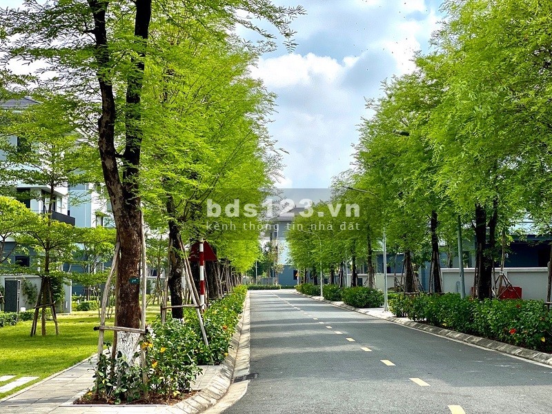 Bán căn hộ chung cư, bàn giao ngay, sổ hồng lâu dài, ngân hàng hỗ trợ 24 tháng.