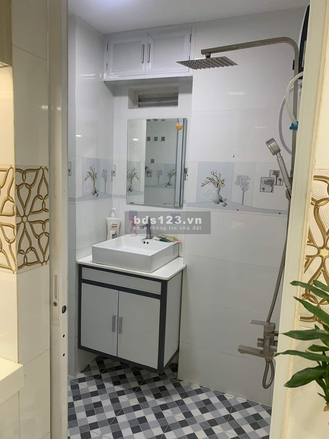 Chính chủ - Căn góc tầng 6 C/c Nguyễn Thái Bình Q1 View Bitexco