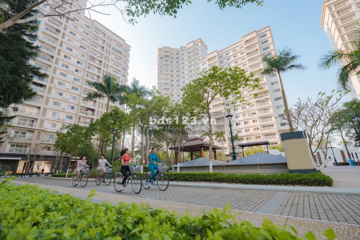 Bán căn hộ chung cư, bàn giao ngay, sổ hồng lâu dài, ngân hàng hỗ trợ 24 tháng.