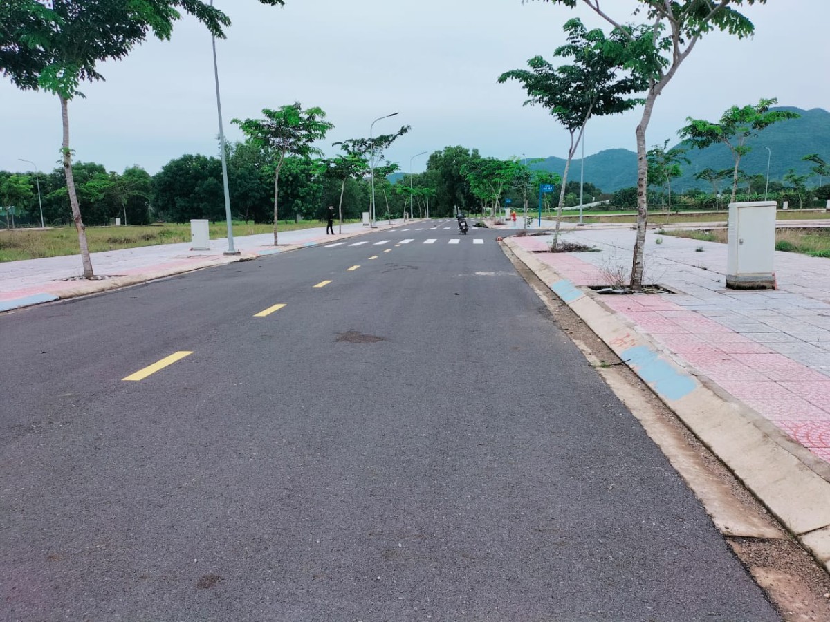 Bán gấp 7x20 đường 20m ngay TT Hành Chính Tp Bà Rịa 1,5 tỷ NH hỗ trợ 70%