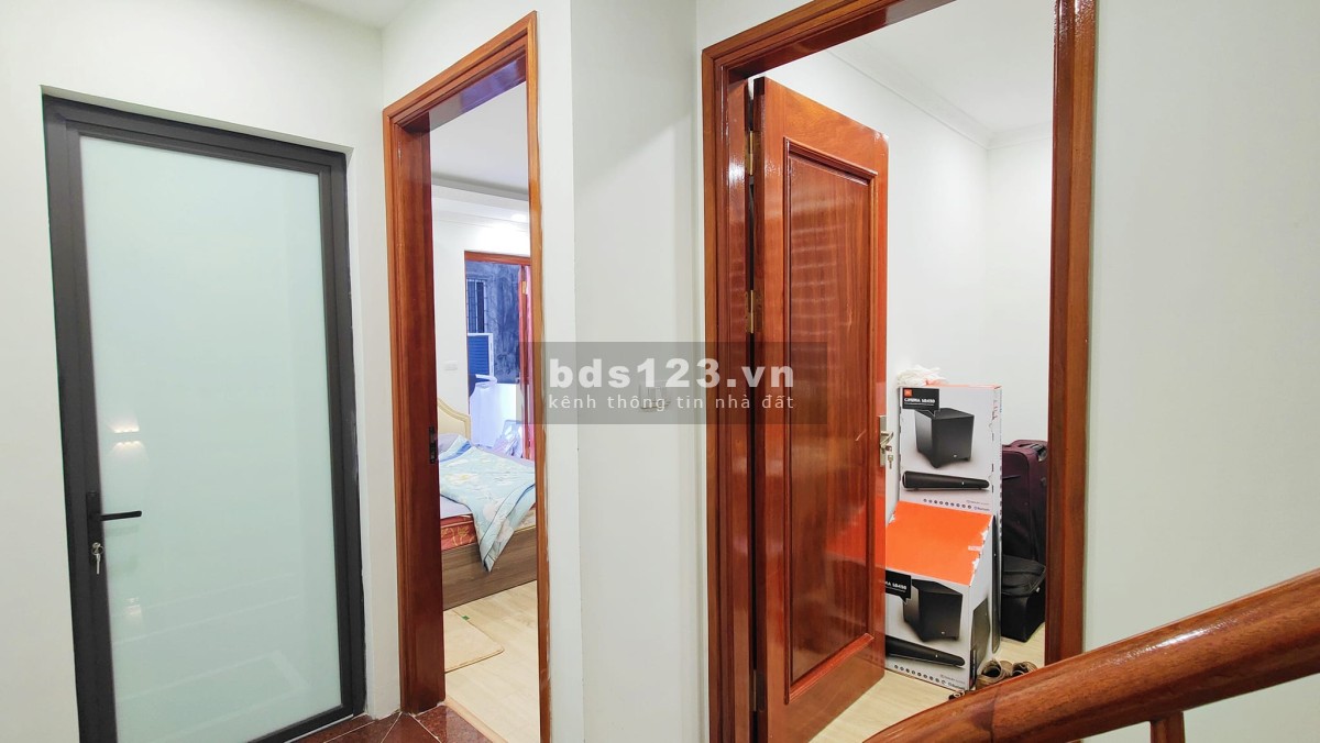 Chủ nhà cần bán gấp căn nhà ngõ nông phố Nguyễn Lương Bằng 47m² x 4 tầng