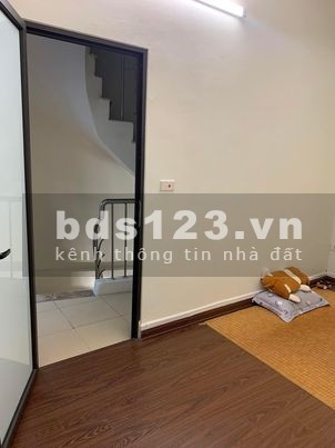 Siêu phẩm nhà Ngõ Chợ Khâm Thiên, 4 tầng, giá bán chỉ 2,45 tỷ lh 0903484568