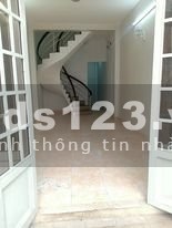 Cần bán gấp nhà Nhất Chi Mai, Tân Bình hẻm xe hơi dtsd 40m2, 3 tầng giá nhỉnh 3 tỷ