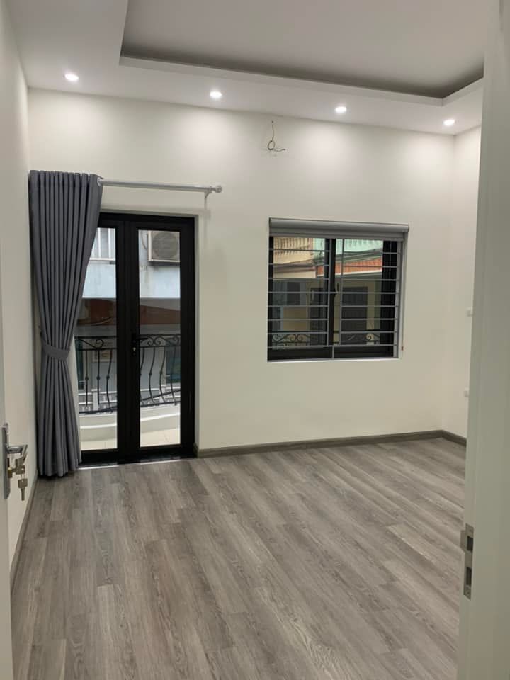 Cần bán nhà Việt Hưng Long Biên ô tô tánh vỉa hè 70m2 mt 5.5m, giá 9.1 tỷ