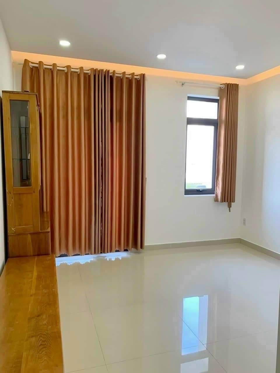 Nhà hiếm Lê Văn Lương, Quận 7, DT 65m² x 4 tầng, dòng tiền 20triệu/tháng, giá 8,5 tỷ LH 0904377409