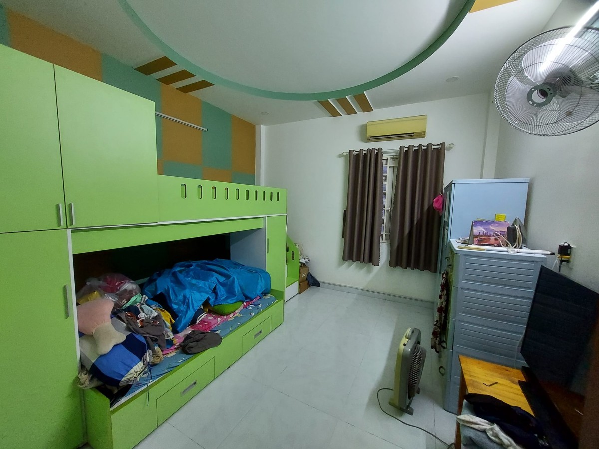 Bán nhà mặt tiền xe hơi 3 tầng, dtsd 64m2, Phú Định, Quận 8 giá 5.95 tỷ