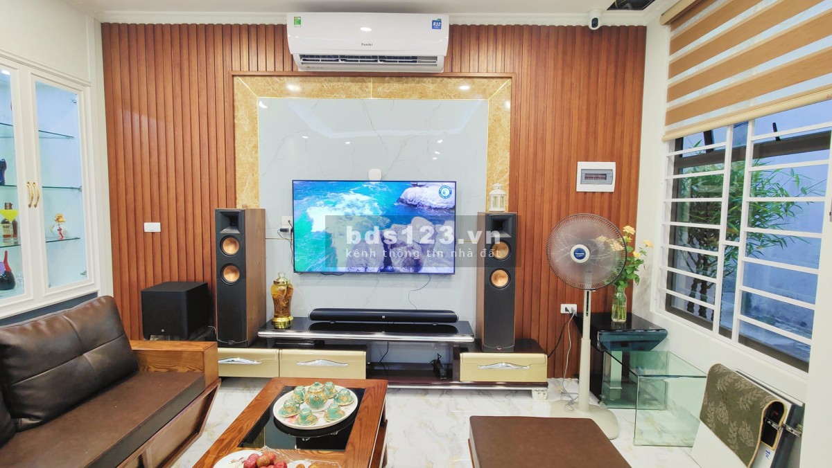 Chủ nhà cần bán gấp căn nhà ngõ nông phố Nguyễn Lương Bằng 47m² x 4 tầng
