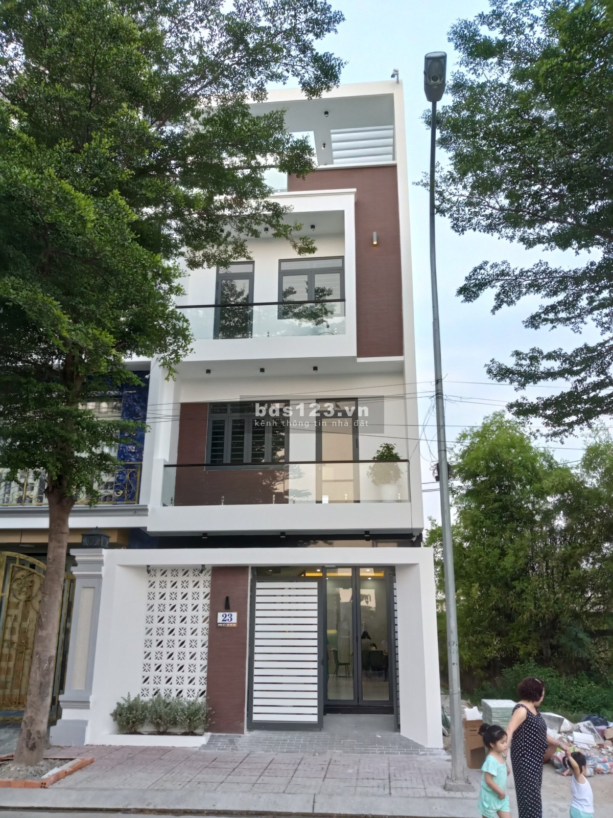 Nhà phố KĐT Five Star Bình Chánh, nhận nhà mới, có nội thất theo yêu cầu