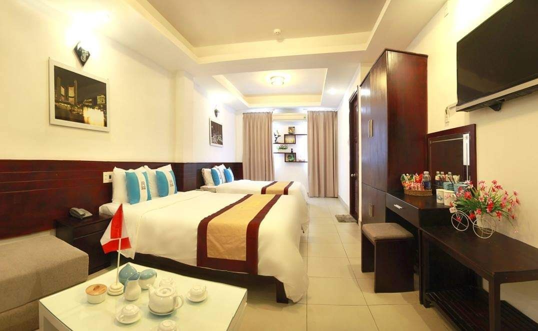 Bán khách sạn biển Đà Nẵng, cách bãi tắm Mỹ Khê chỉ 500m giá đầu tư sinh lời