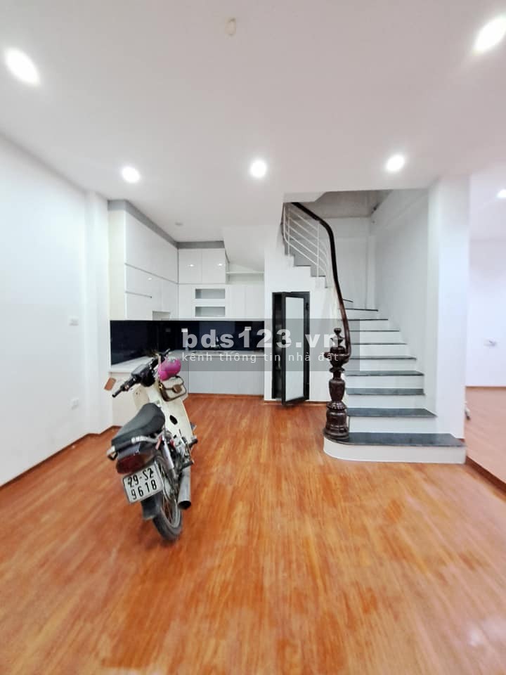 Bán nhà Phú Đô, mặt tiền siêu khủng, diện tích sử dụng 50m2, giá 5,2 tỷ