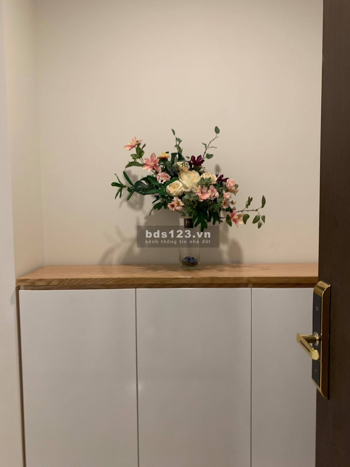 Cho thuê căn hộ 3pn 2wcFull Nội Thất Golden Mansion giá chỉ 20tr/tháng (có thể check in luôn)