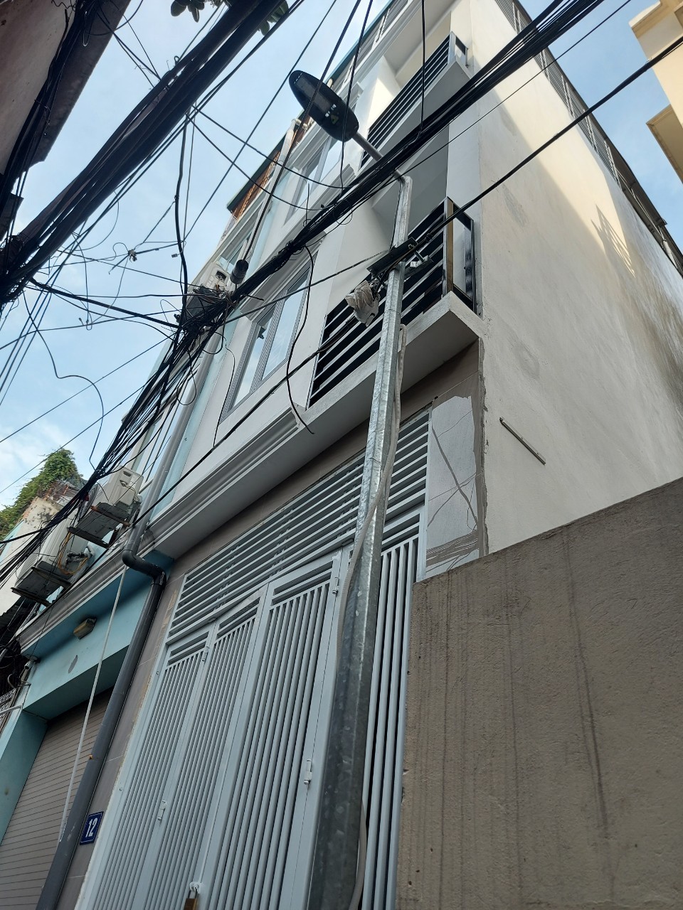 Bán nhà phân khúc Cổ Nhuế Bắc Từ Liêm nhà dt 41m2, mt 3.1m, giá đẹp 3.4 tỷ