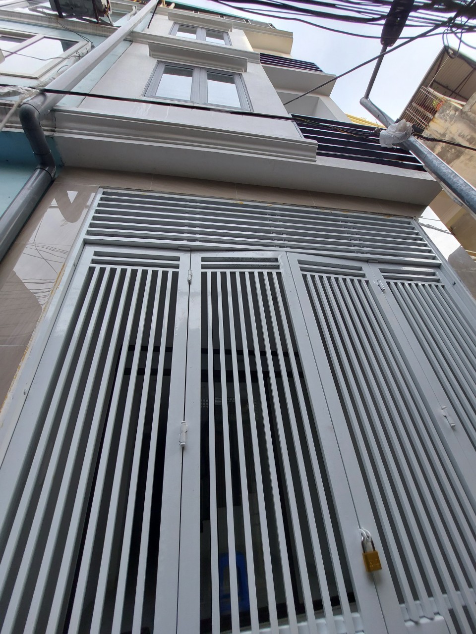 Bán nhà phân khúc Cổ Nhuế Bắc Từ Liêm nhà dt 41m2, mt 3.1m, giá đẹp 3.4 tỷ