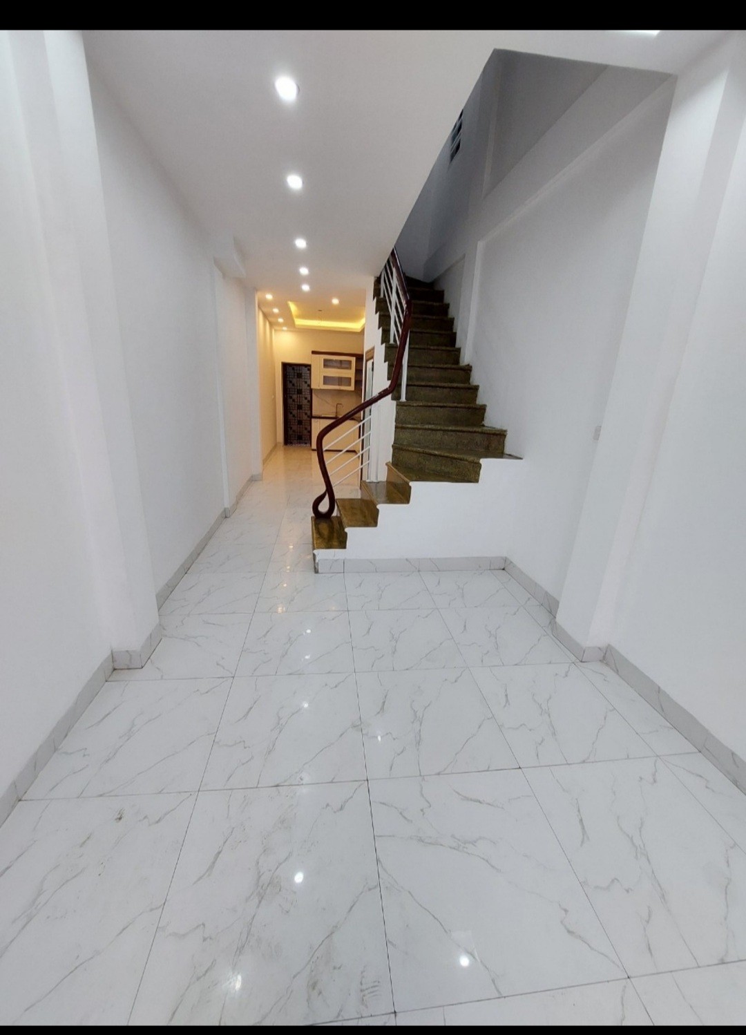 Bán nhà phân khúc Cổ Nhuế Bắc Từ Liêm nhà dt 41m2, mt 3.1m, giá đẹp 3.4 tỷ