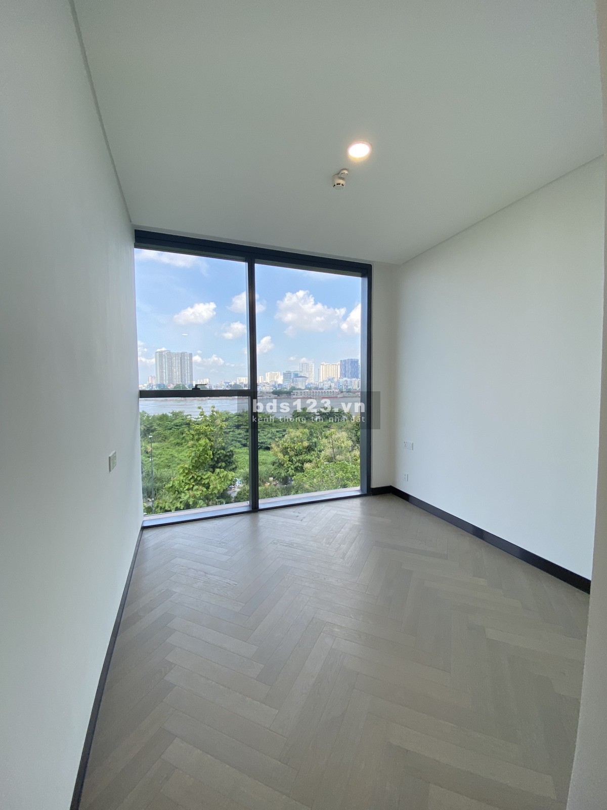 Bán Duplex 99 tỷ Empire City 2 phòng ngủ, giá tốt đầu tư sinh lời